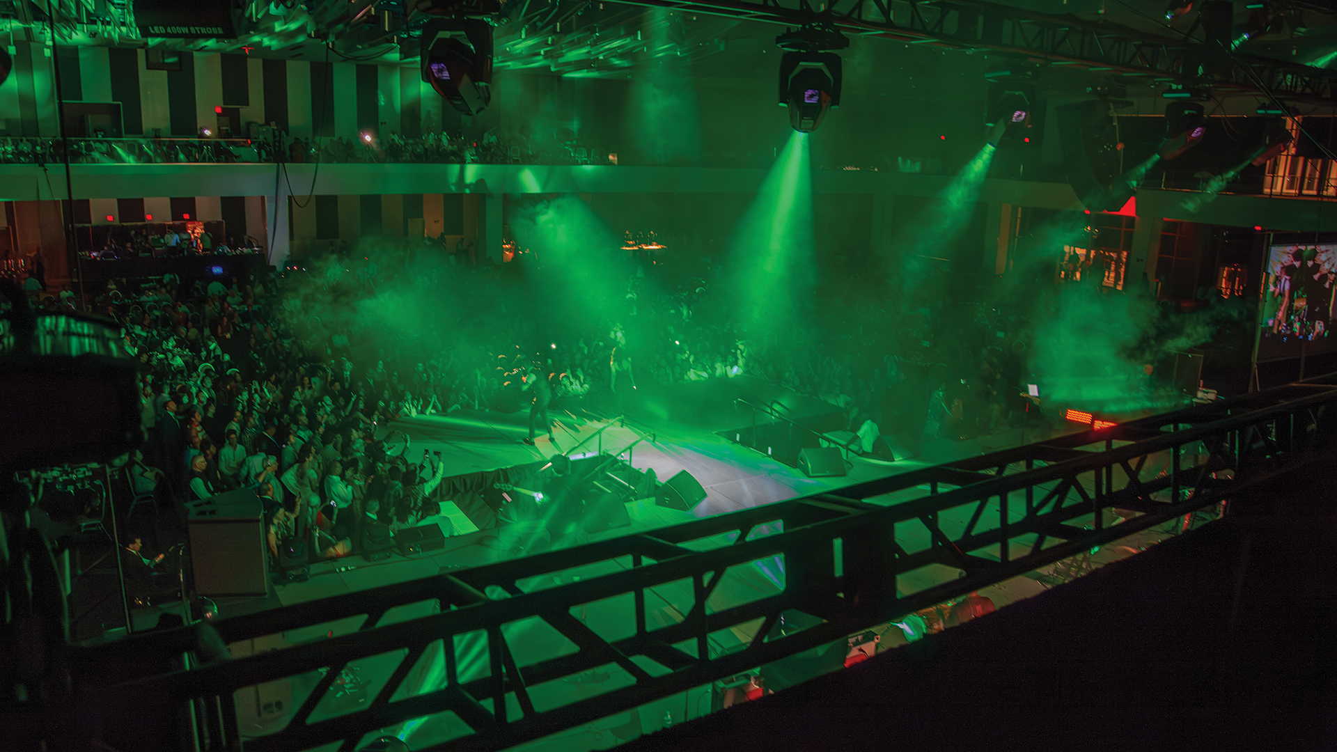 How To Avoid Washed Out Colors On Projection Screens